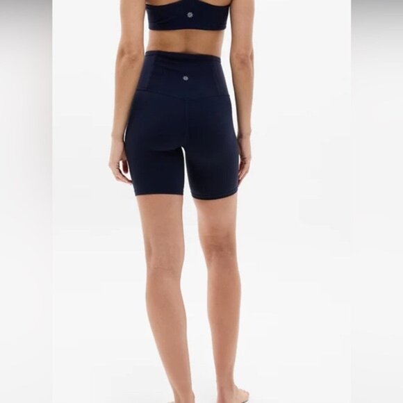 ATHLETA | Navy Elation Ultra High Rise 7" Short in Medium - Picture 1 of 7